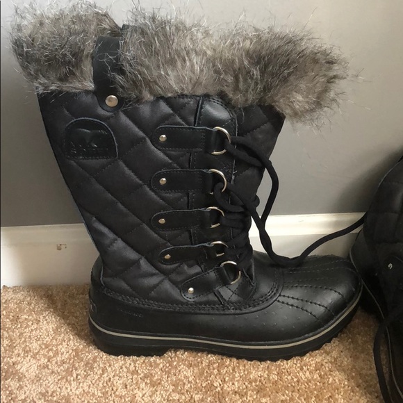 Tall sorel winter boots - Picture 2 of 4
